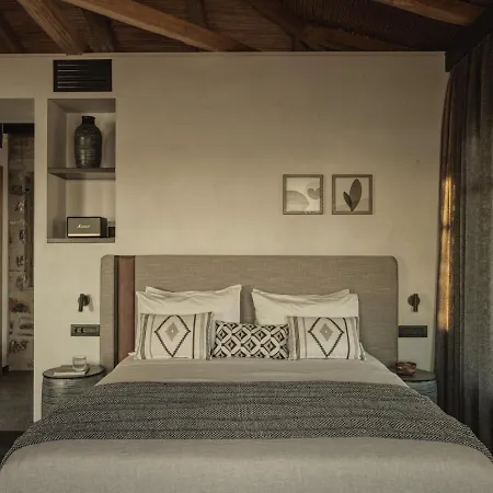 Peliva Nature Suites * Pinakátai
